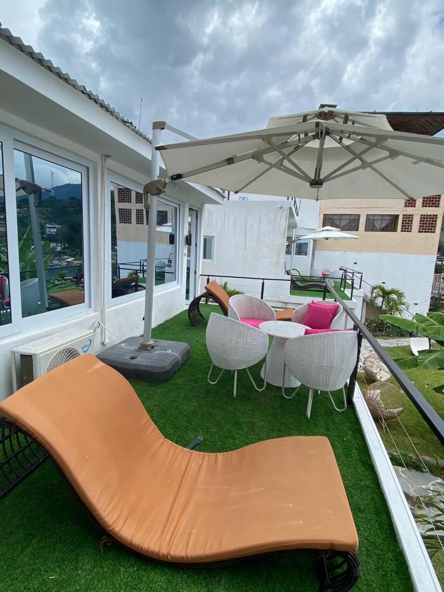 Luxury Atitlan Suites 圣佩德罗拉拉古纳 外观 照片